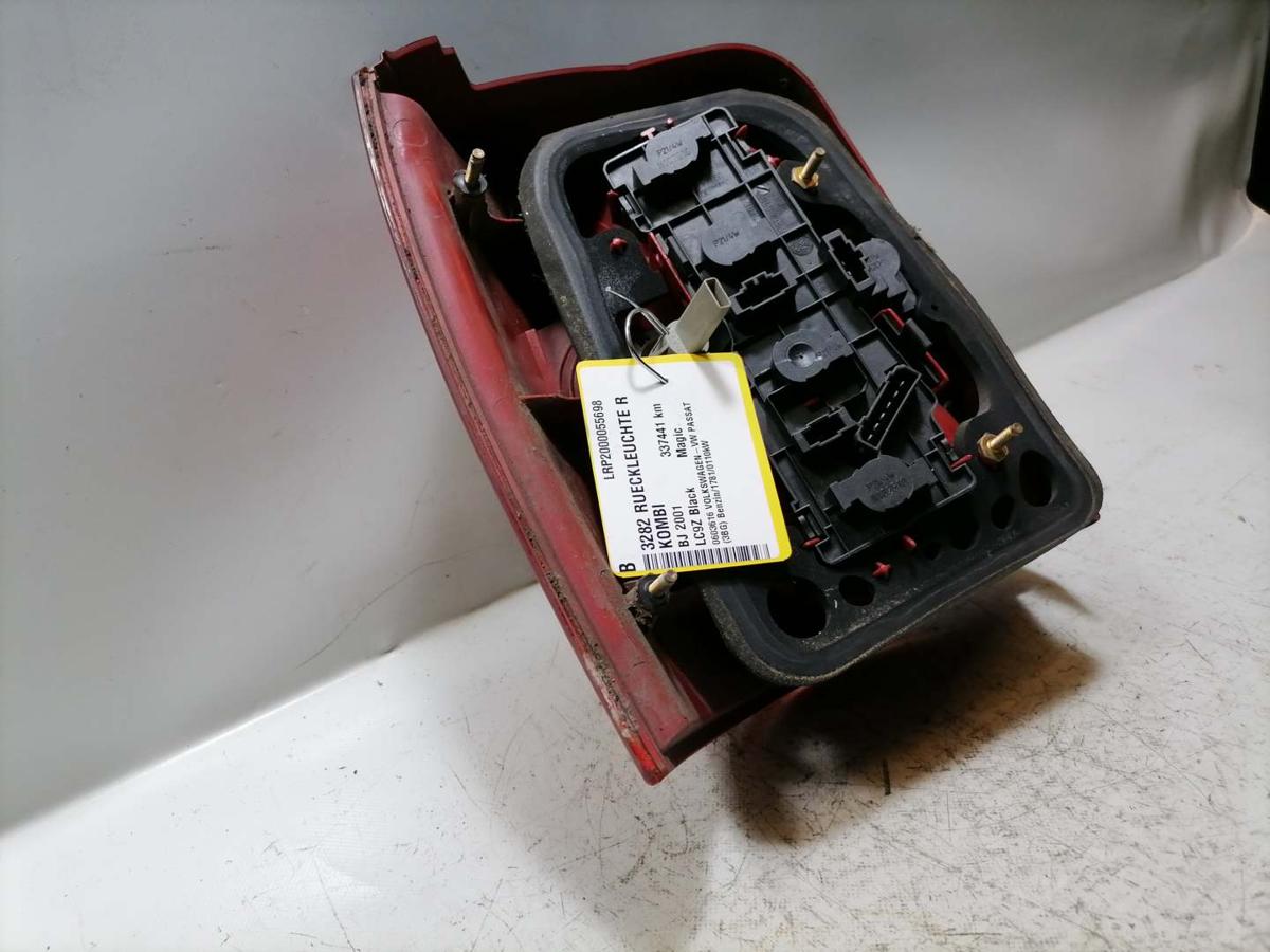 VW Passat 3BG original R&uuml;cklicht R&uuml;ckleuchte Schlussleuchte rechts Kombi Variant Bj.2001